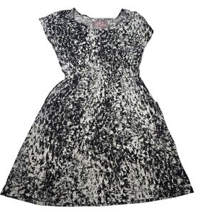 Mudd Summer Womens Small Cap Sleeve Elastic Waist Pocket Dress Black White